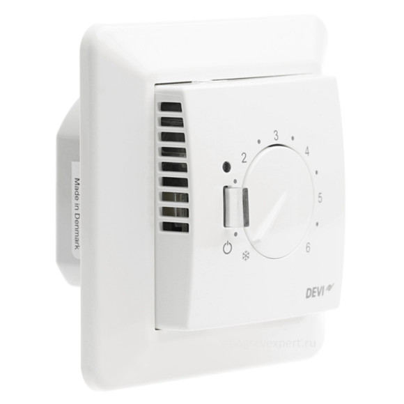 Терморегулятор DEVIreg D-530 ELKO с датчиком температуры Терморегулятор DEVIreg D-530 ELKO с датчиком температуры